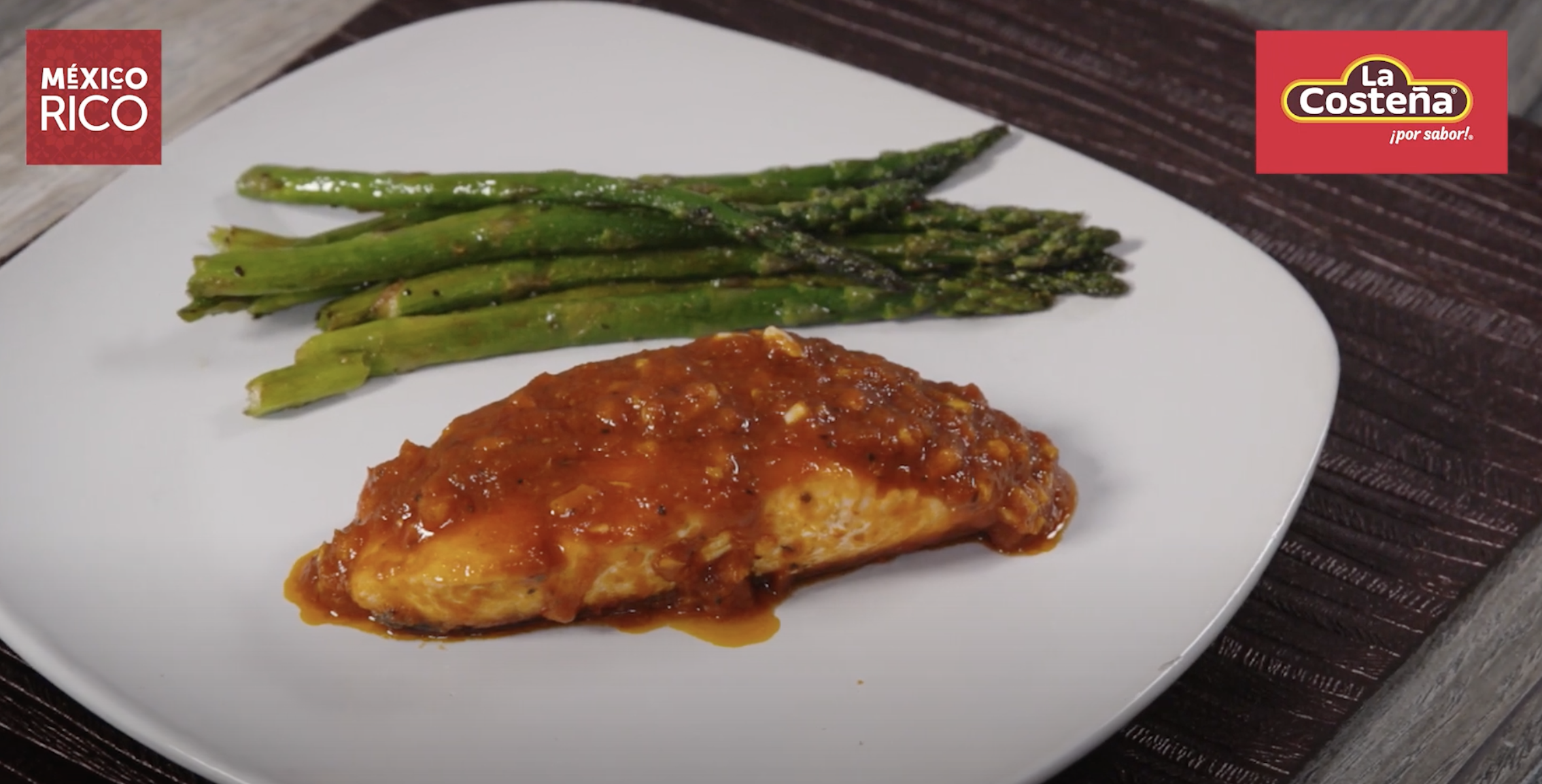 Salmon in Chipotle Sauce 